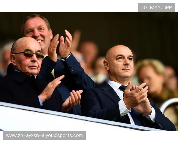 英超球队的幕后财务管理揭秘